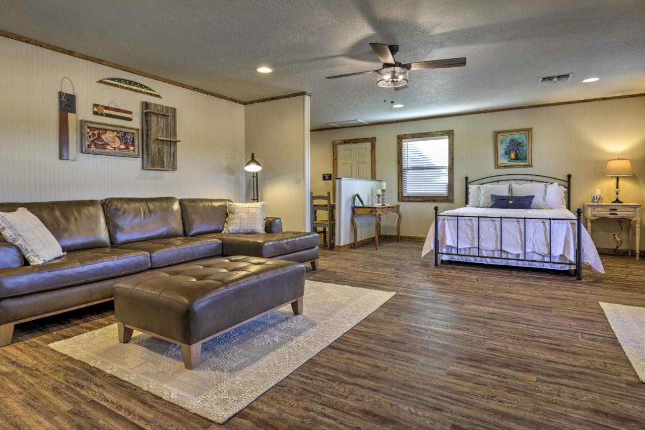 Cozy Fredericksburg Studio Near Wineries! Exteriör bild