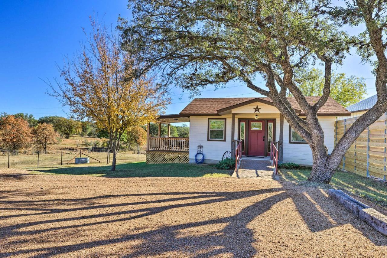 Cozy Fredericksburg Studio Near Wineries! Exteriör bild