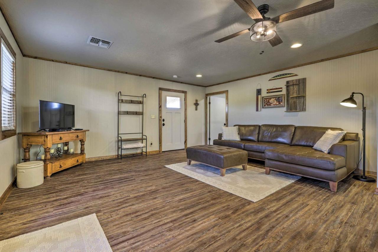 Cozy Fredericksburg Studio Near Wineries! Exteriör bild
